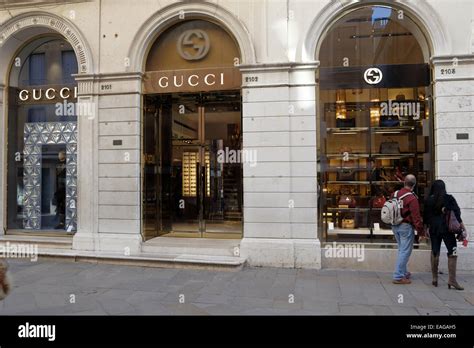 gucci fabbrica padova venezia|gucci luggage made in italy.